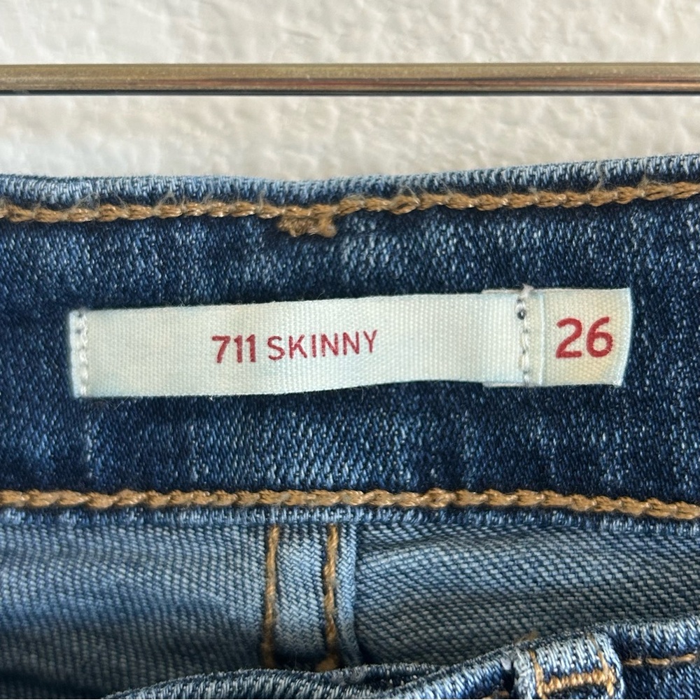 Levi’s Ripped Jeans - Picture 15 of 16